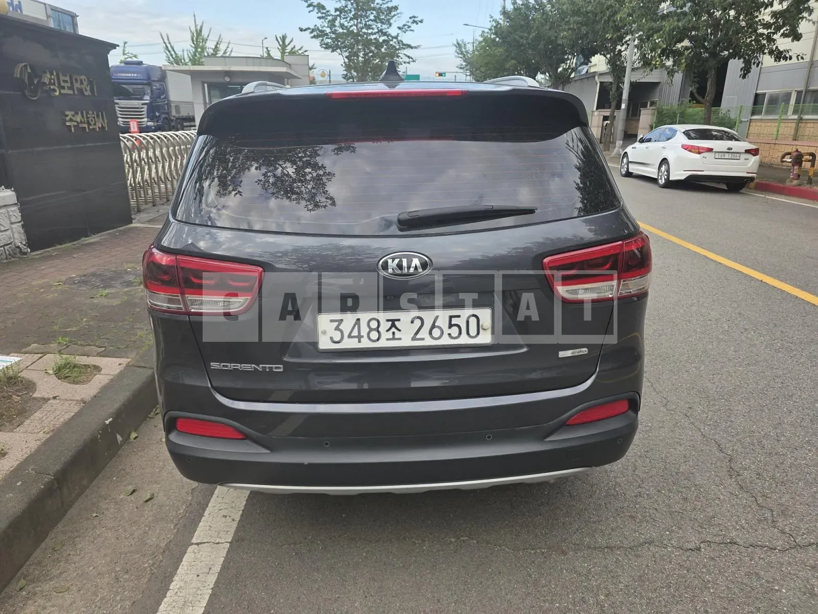 Photo 2 of 6: 2015 Kia Sorento 2.0 — Korean insurance auction