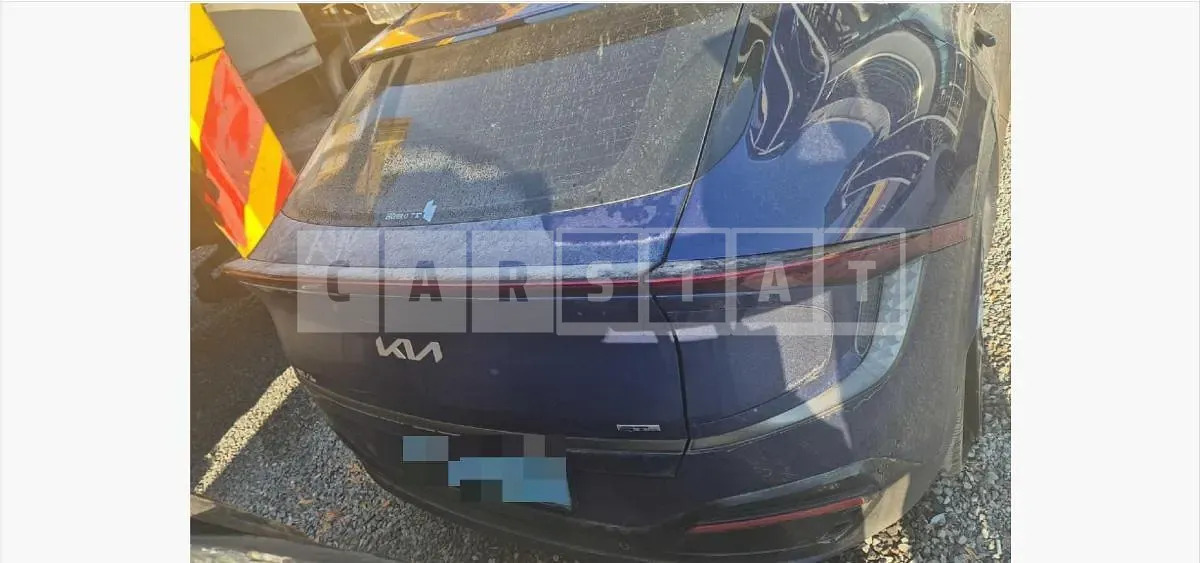 Photo 2 of 37: 2022 Kia EV6 Long Range Electric Car 4WD — Korean insurance auction