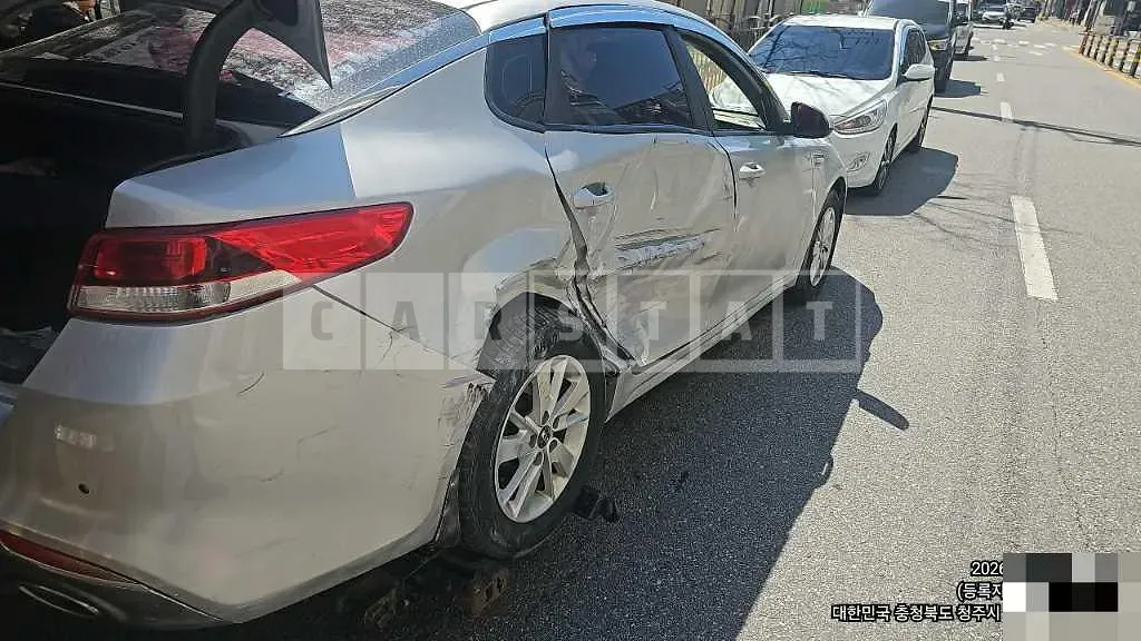 Photo 2 of 18: 2018 Kia K5 LPG — Korean insurance auction