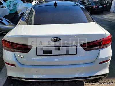 Photo 1 of 18: 2018 Kia K5 2.0, VIN KNAGU411BKA310276 — Korean insurance auction