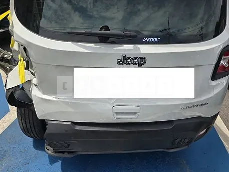 Photo 2 of 13: 2022 Jeep Zip Renegade 1.3 FWD — Korean insurance auction