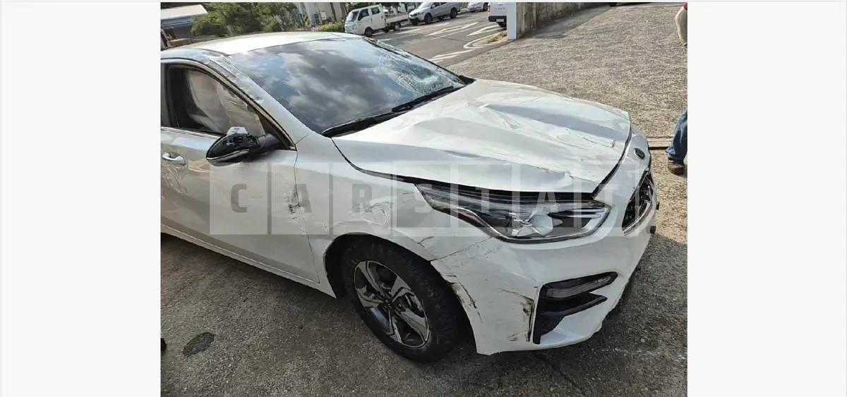 Photo 2 of 11: 2020 Kia Cz — Korean insurance auction
