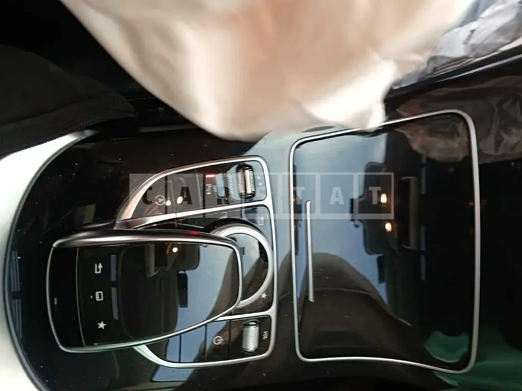 Photo 2 of 19: 2015 Mercedes-Benz C200 — Korean insurance auction