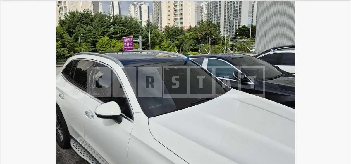 Photo 2 of 38: 2024 Mercedes-Benz GLC220 d 4Matic — Korean insurance auction
