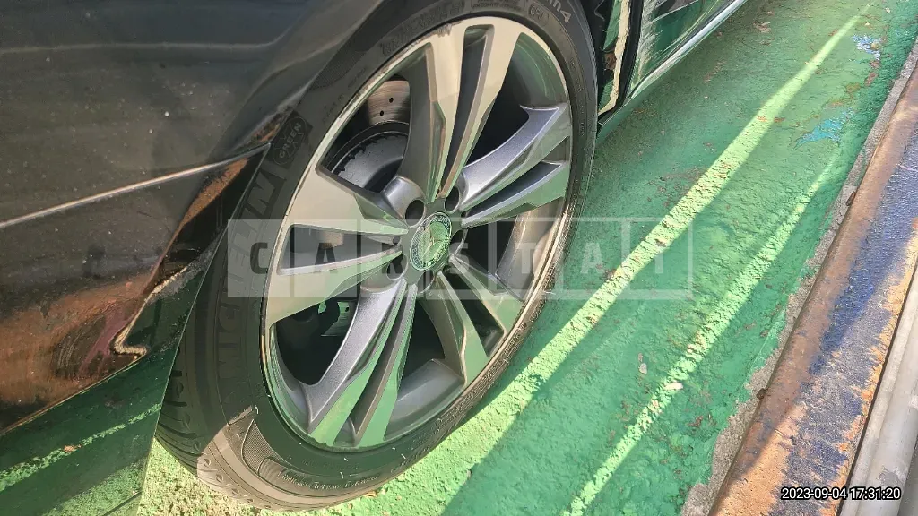Photo 2 of 55: 2015 Mercedes-Benz S500L, VIN WDDUG8CBXFA143040 — Korean insurance auction
