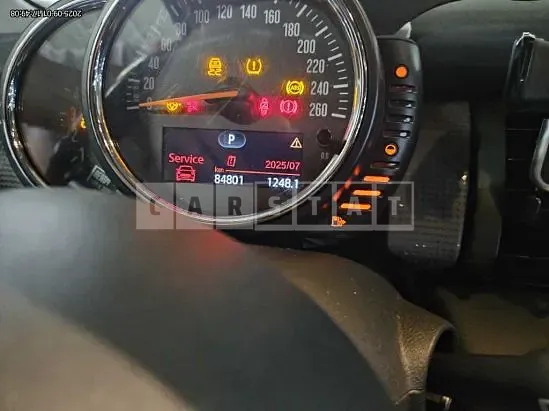 Photo 2 of 11: 2015 MINI Cooper D — Korean insurance auction
