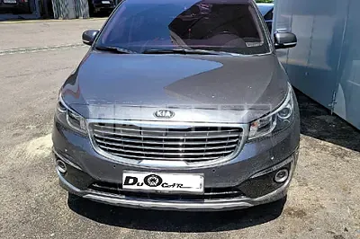 Photo 1 of 24: 2017 Kia Carnival Limousine, VIN KNAMB81ABHS297217 — Korean insurance auction