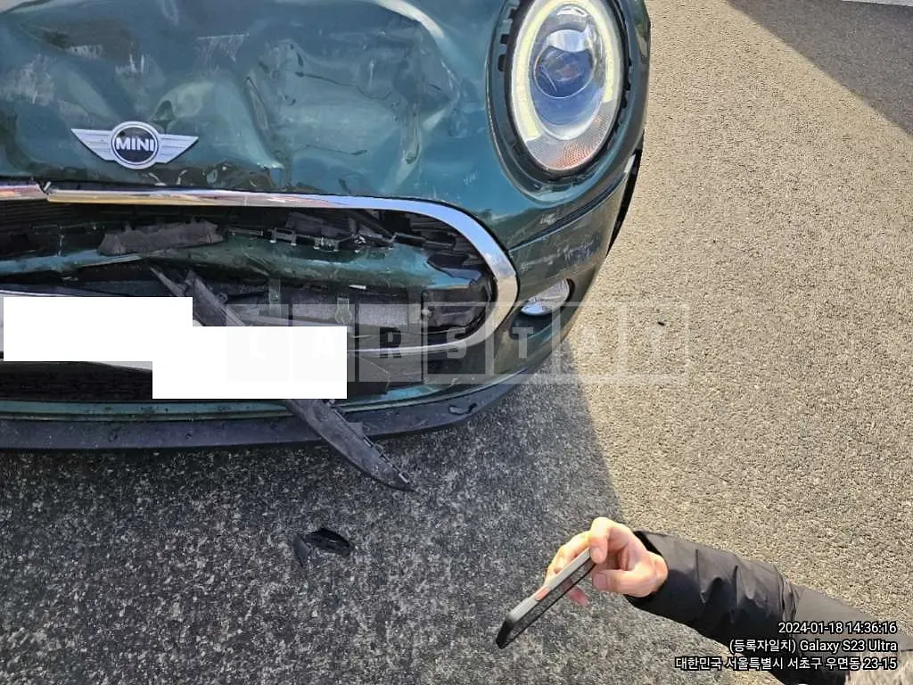 Photo 2 of 10: 2018 MINI Cooper D, VIN WMWXN3104J2E01640 — Korean insurance auction