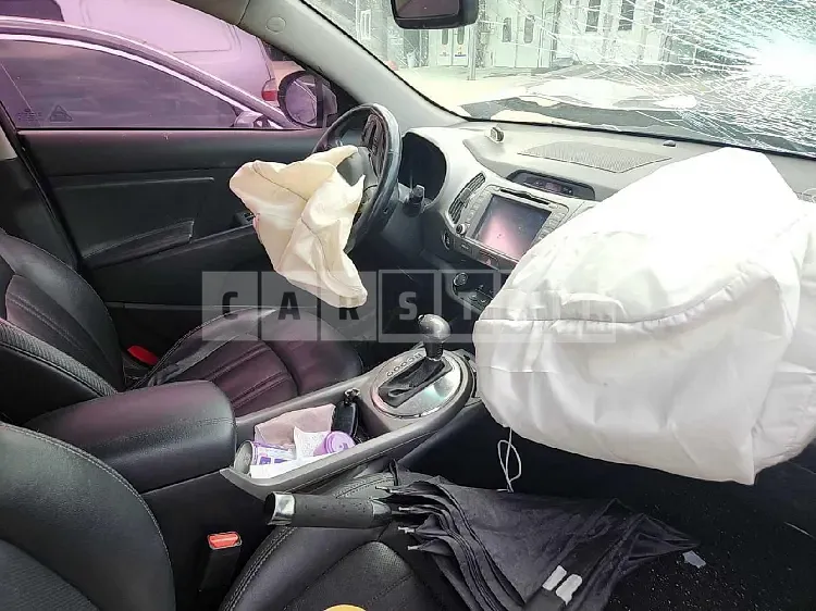 Photo 2 of 15: 2015 Kia Sportage, VIN KNAPC813BFK735770 — Korean insurance auction