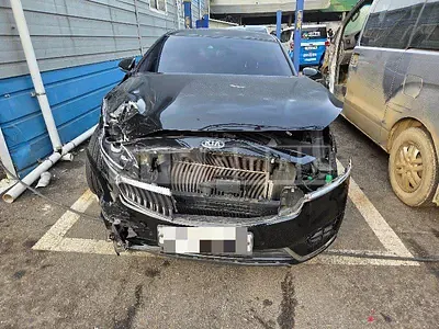 Photo 1 of 22: 2017 Kia K7 — Korean insurance auction