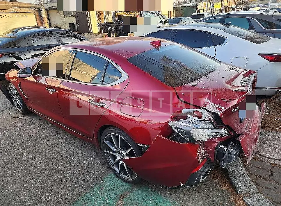 Photo 2 of 29: 2020 Genesis G70 — Korean insurance auction