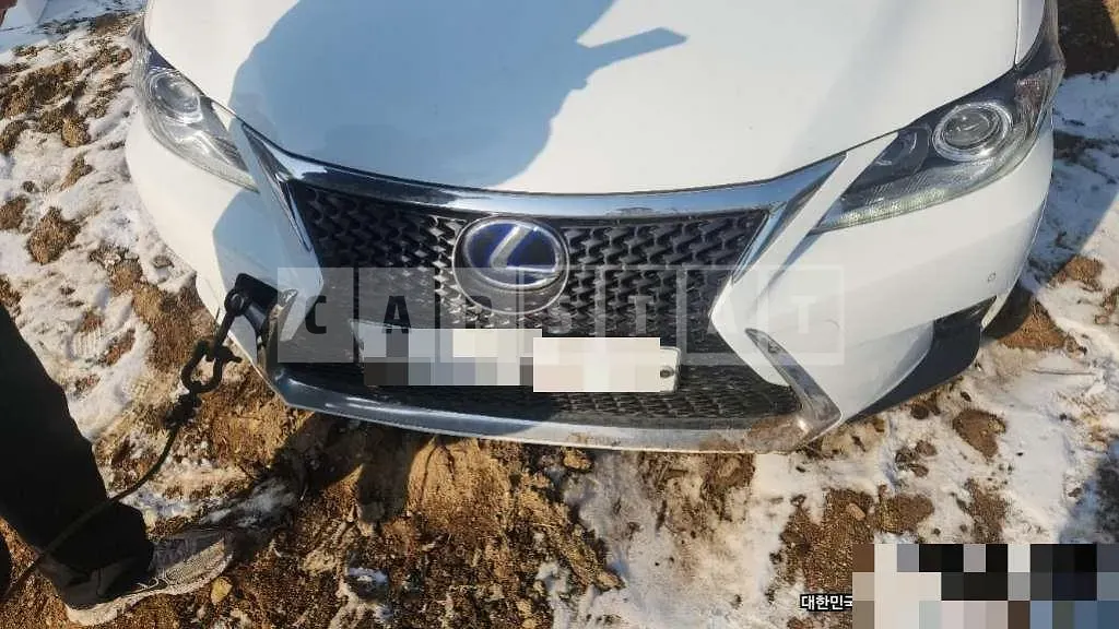 Photo 2 of 13: 2016 Lexus CT200h — Korean insurance auction