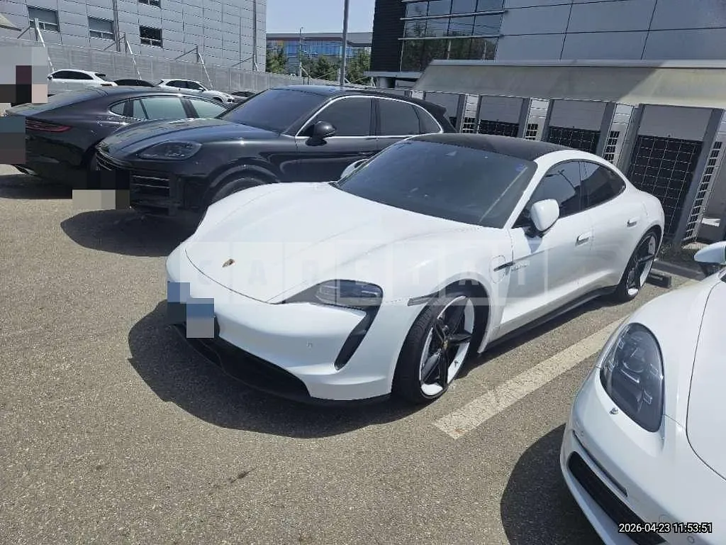 Photo 2 of 113: 2022 Porsche Taycan Electric Car — Korean insurance auction