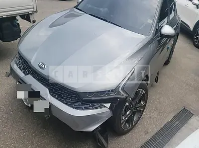 Photo 1 of 41: 2020 Kia K5 — Korean insurance auction