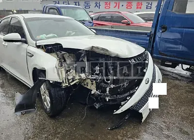 Photo 1 of 14: 2016 Kia K5, VIN KNAGS416BGA097523 — Korean insurance auction