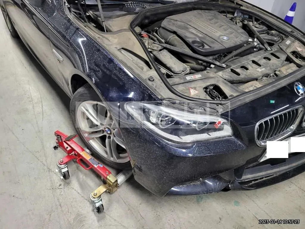 Photo 2 of 22: 2015 BMW 530d xDrive, VIN WBA5D3101FGV82259 — Korean insurance auction