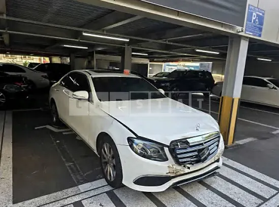 Photo 2 of 16: 2020 Mercedes-Benz E300 4Matic — Korean insurance auction