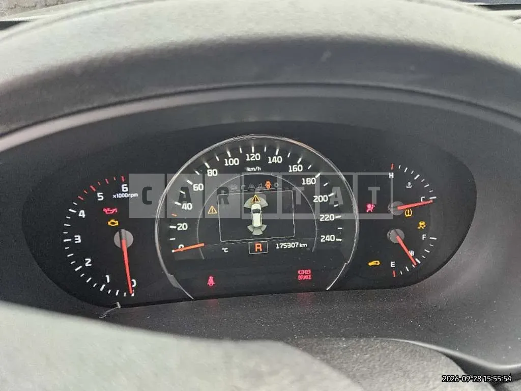 Photo 2 of 15: 2015 Kia Sorento 2.0 — Korean insurance auction