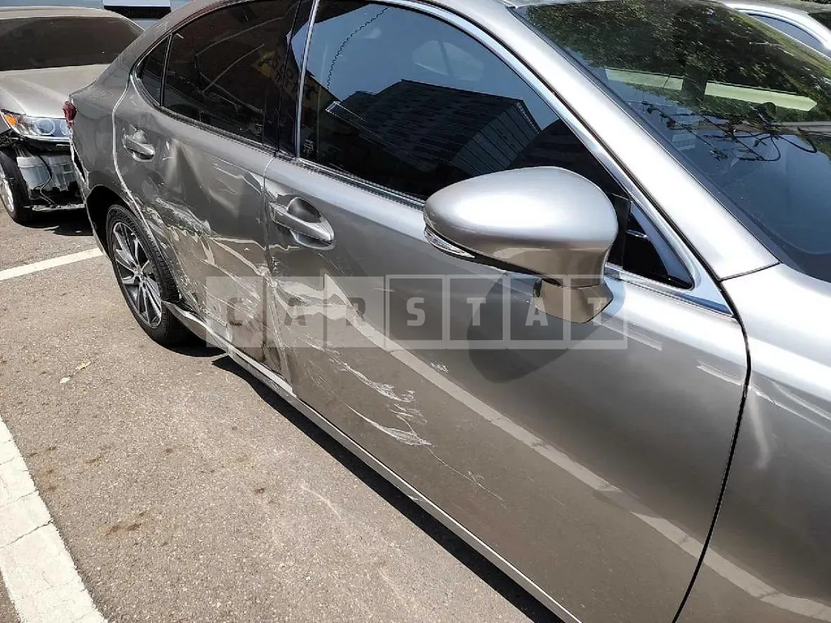 Photo 2 of 9: 2017 Lexus ES300h, VIN JTHBW1GG6H2155716 — Korean insurance auction