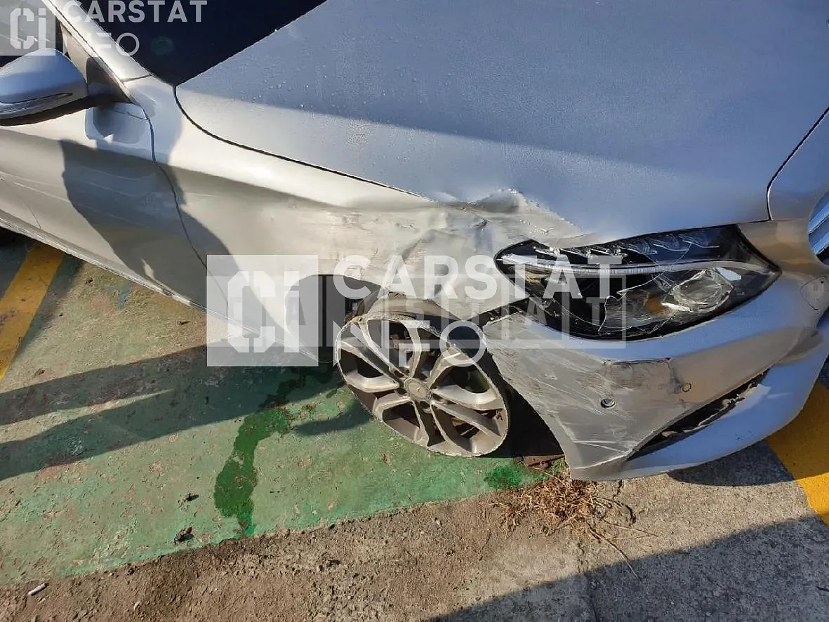 Photo 2 of 9: 2015 Mercedes-Benz C220 BlueTec, VIN WDDWF0EB2FF108473 — Korean insurance auction