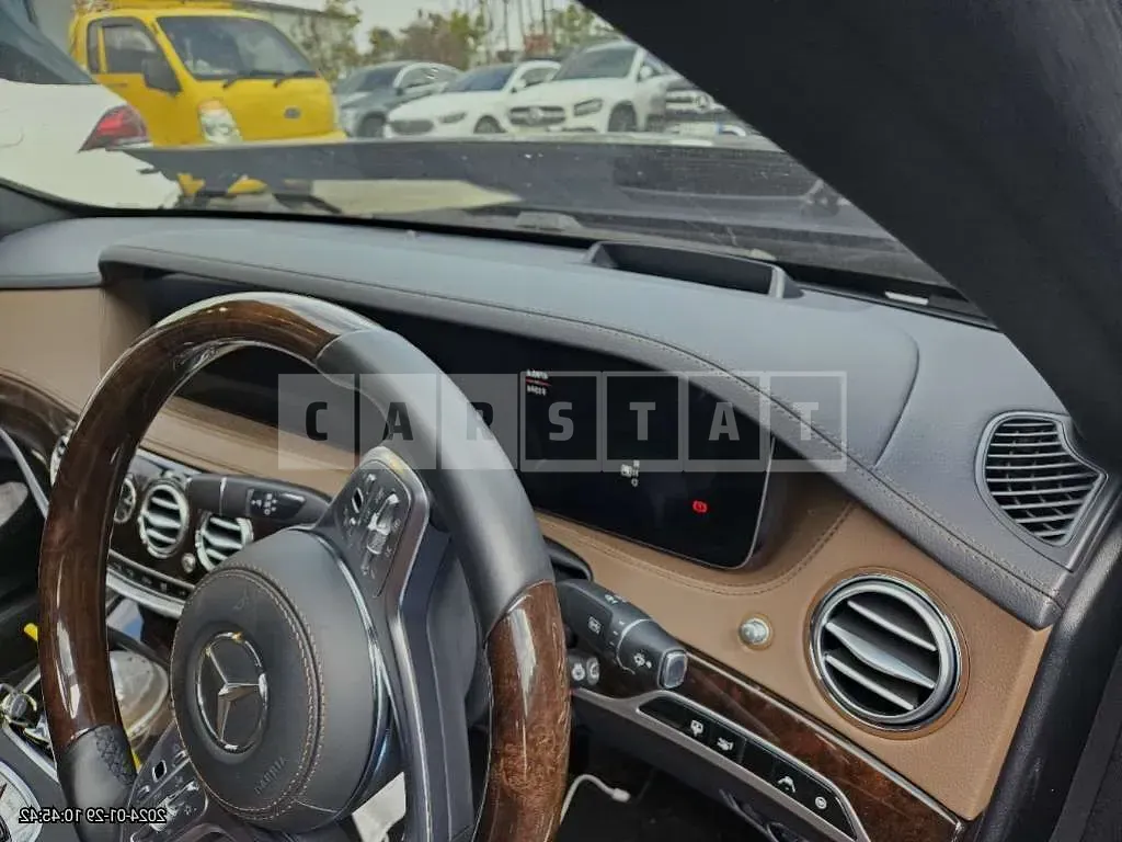 Photo 2 of 9: 2020 Mercedes-Benz S560 4Matic, VIN WDDUG8GB2LA526959 — Korean insurance auction