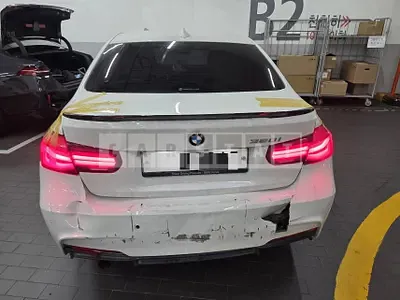 Photo 1 of 20: 2018 BMW 320i — Korean insurance auction