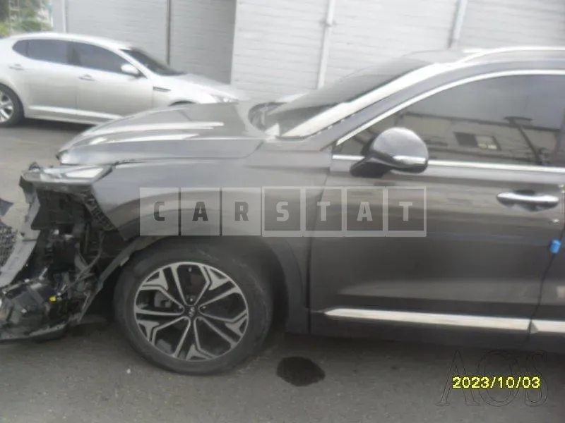 Photo 2 of 19: 2019 Hyundai Santa Fe, VIN KMHS381ABKU176405 — Korean insurance auction