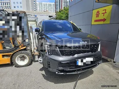 Photo 1 of 28: 2025 Kia Sorento — Korean insurance auction