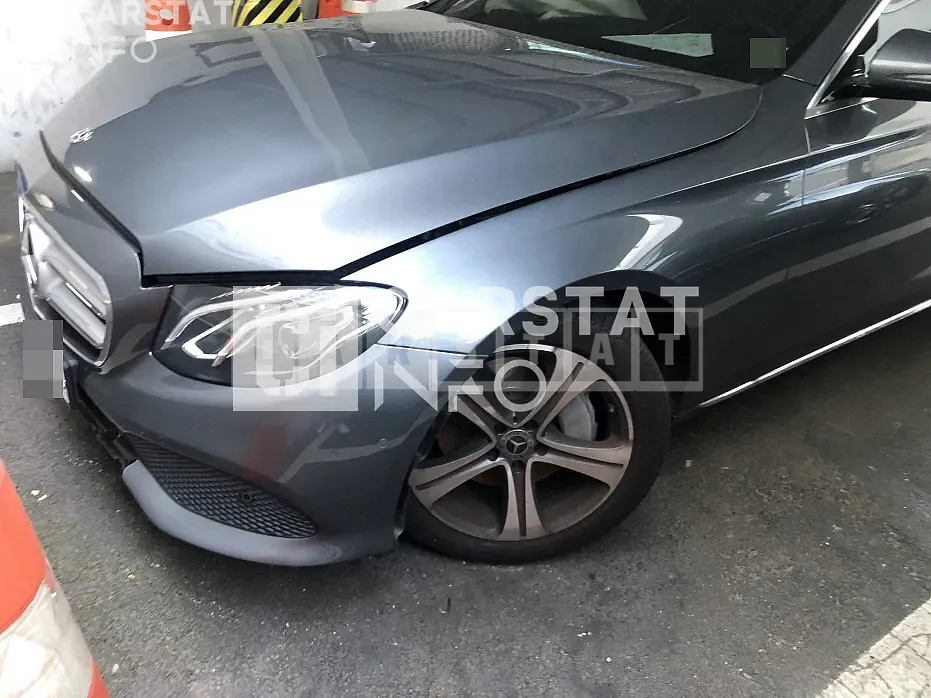 Photo 2 of 11: 2019 Mercedes-Benz E300, VIN WDDZF4JB5KA632234 — Korean insurance auction