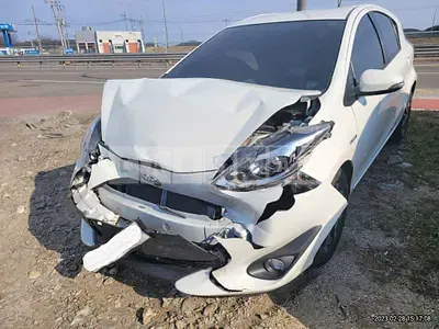 Photo 1 of 7: 2018 Toyota Prius C, VIN JTDKDTB33J1611464 — Korean insurance auction