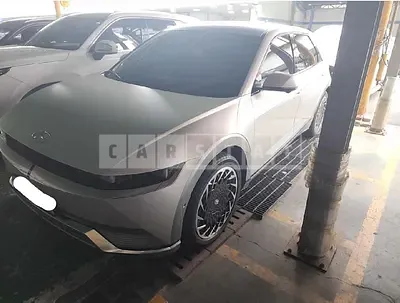 Photo 1 of 18: 2022 Hyundai Modern Ionic 5, VIN KMHKR81AFNU034138 — Korean insurance auction