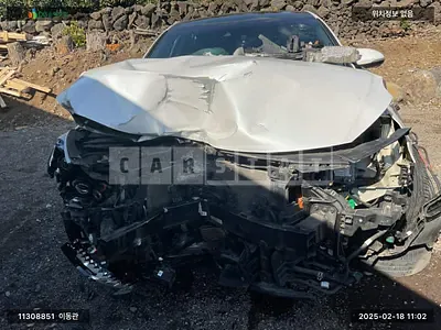Photo 1 of 17: 2016 Kia K5 Hybrid, VIN KNAGW41CBHA004185 — Korean insurance auction