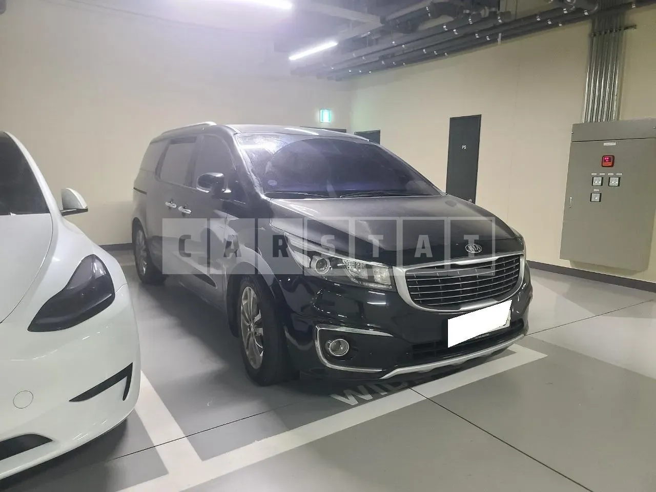 Photo 2 of 8: 2016 Kia Carnival 2.2 (Diesel, 9 Seater), VIN KNAMC81ABGS231508 — Korean insurance auction