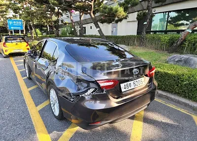 Photo 1 of 11: 2018 Toyota Camry Hybrid, VIN JTNB21HKXJ3005622 — Korean insurance auction