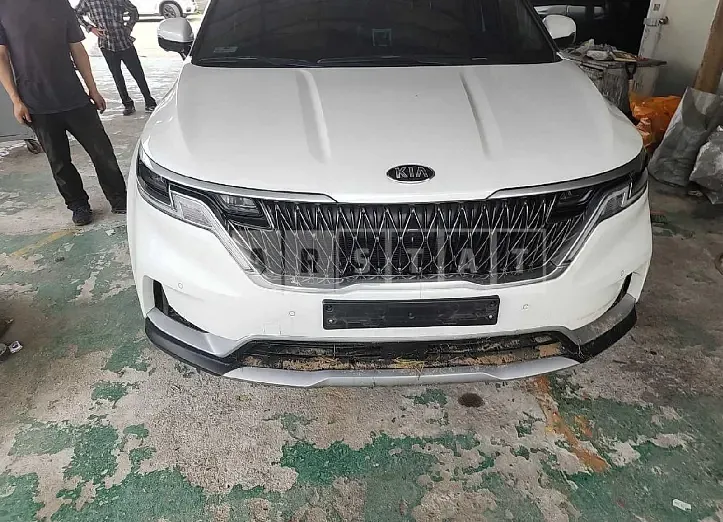 Photo 2 of 37: 2021 Kia Carnival, VIN KNANB81BBMS024090 — Korean insurance auction
