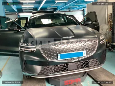 Photo 1 of 16: 2022 Genesis GV70, VIN KMTMA811PNU001183 — Korean insurance auction
