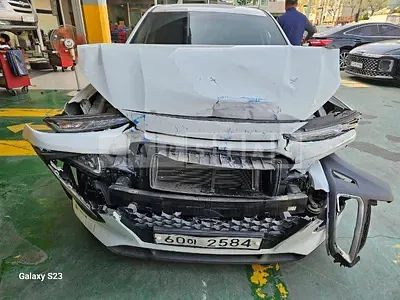Photo 1 of 49: 2018 Hyundai Kona, VIN KMHK4815GJU118092 — Korean insurance auction