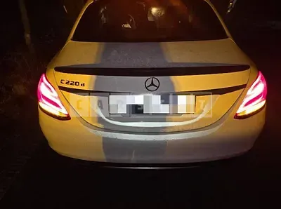 Photo 1 of 12: 2018 Mercedes-Benz C220 d — Korean insurance auction