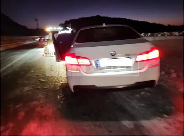 Photo 2 of 23: 2016 BMW 520d — Korean insurance auction