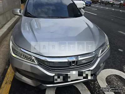 Photo 1 of 17: 2017 Honda Accord 2.4 — Korean insurance auction