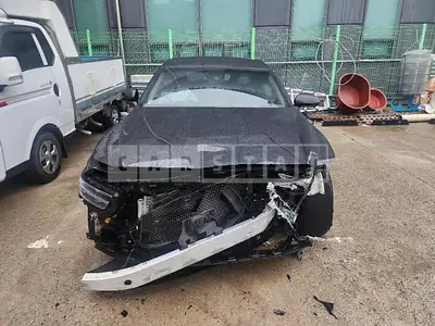 Photo 1 of 13: 2020 Genesis G90 3.8 — Korean insurance auction