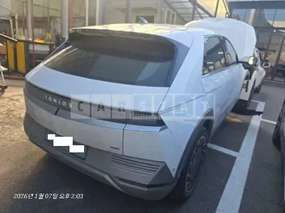 Photo 1 of 30: 2023 Hyundai IONIQ 5, VIN KMHKR81FPPU131311 — Korean insurance auction