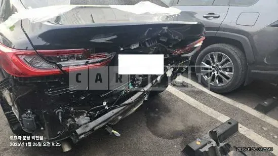 Photo 2 of 13: 2025 Toyota Camry — Korean insurance auction