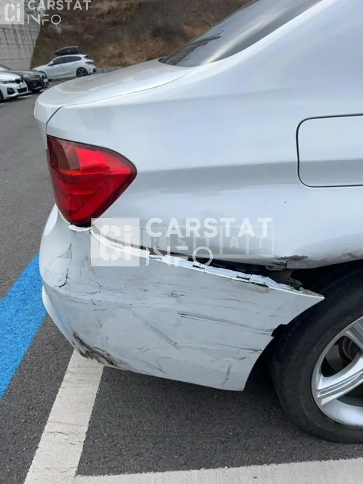 Photo 2 of 30: 2015 BMW 320d, VIN WBA3D3109FK471642 — Korean insurance auction