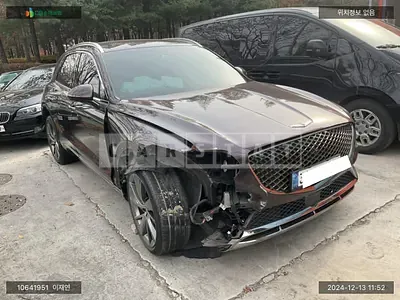 Photo 1 of 18: 2021 Genesis GV70, VIN KMTMA81BDMU025314 — Korean insurance auction