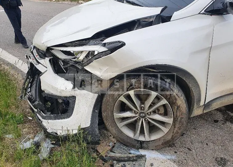 Photo 2 of 22: 2015 Hyundai Santa Fe, VIN KMHSW81UDFU409701 — Korean insurance auction