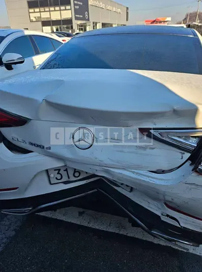 Photo 2 of 38: 2019 Mercedes-Benz CLS 300 d, VIN WDD2J1JB4KA043951 — Korean insurance auction