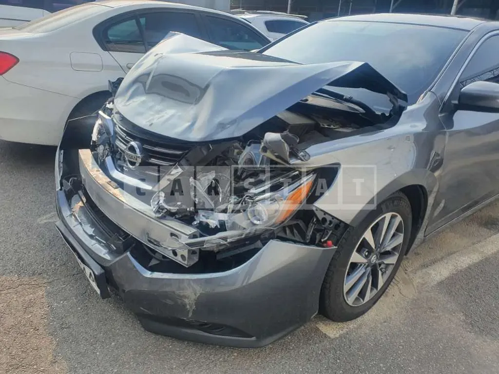 Photo 2 of 18: 2017 Nissan Altima 2.5, VIN 1N4AL3AP7HC285014 — Korean insurance auction