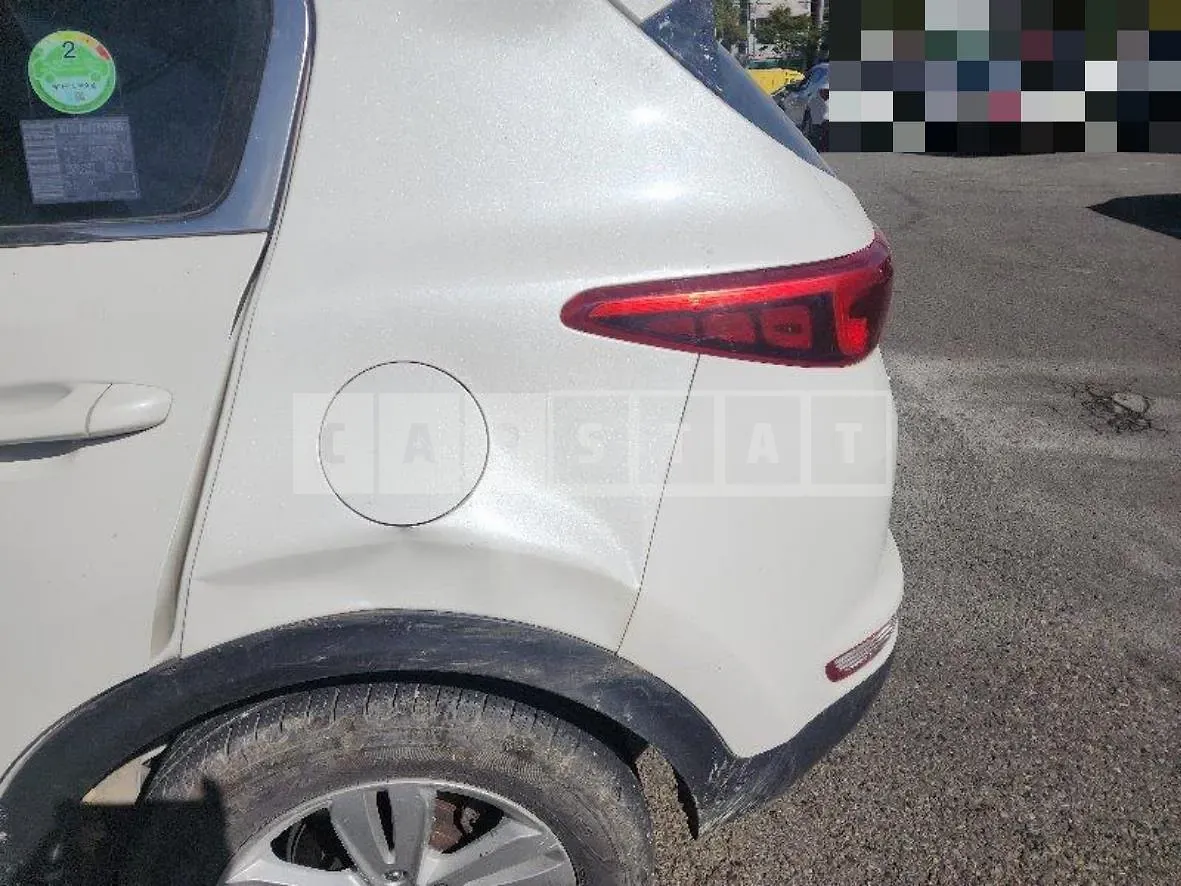 Photo 2 of 11: 2017 Kia Sportage — Korean insurance auction