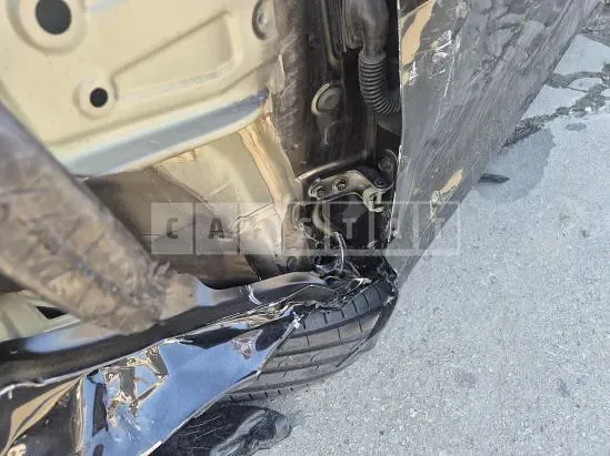 Photo 2 of 17: 2021 Kia K5 — Korean insurance auction